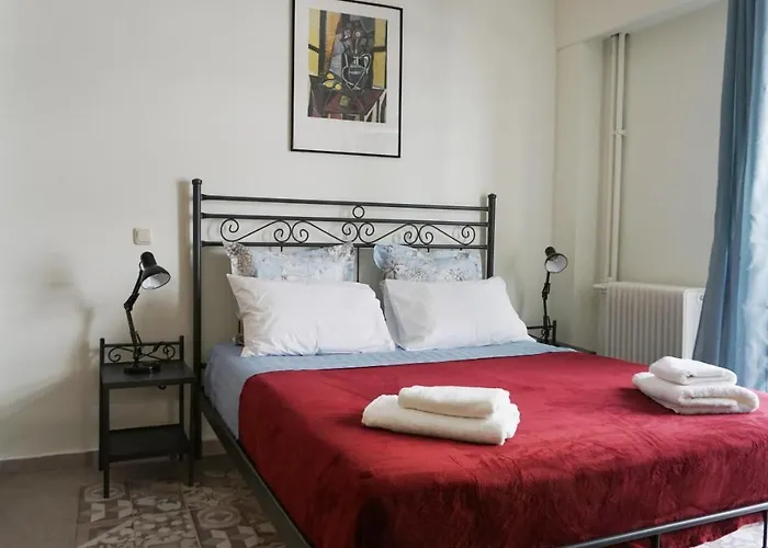 A Few Steps Away From Syntagma And Plaka By Athenian Homes